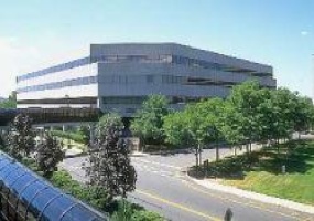 200 Plaza Drive, Hudson, New Jersey, ,Office,For Rent,Harmon Meadow Corporate Plaza Park,200 Plaza Drive,4,6127